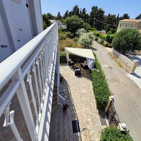 Natura * Antipata (Erisos)